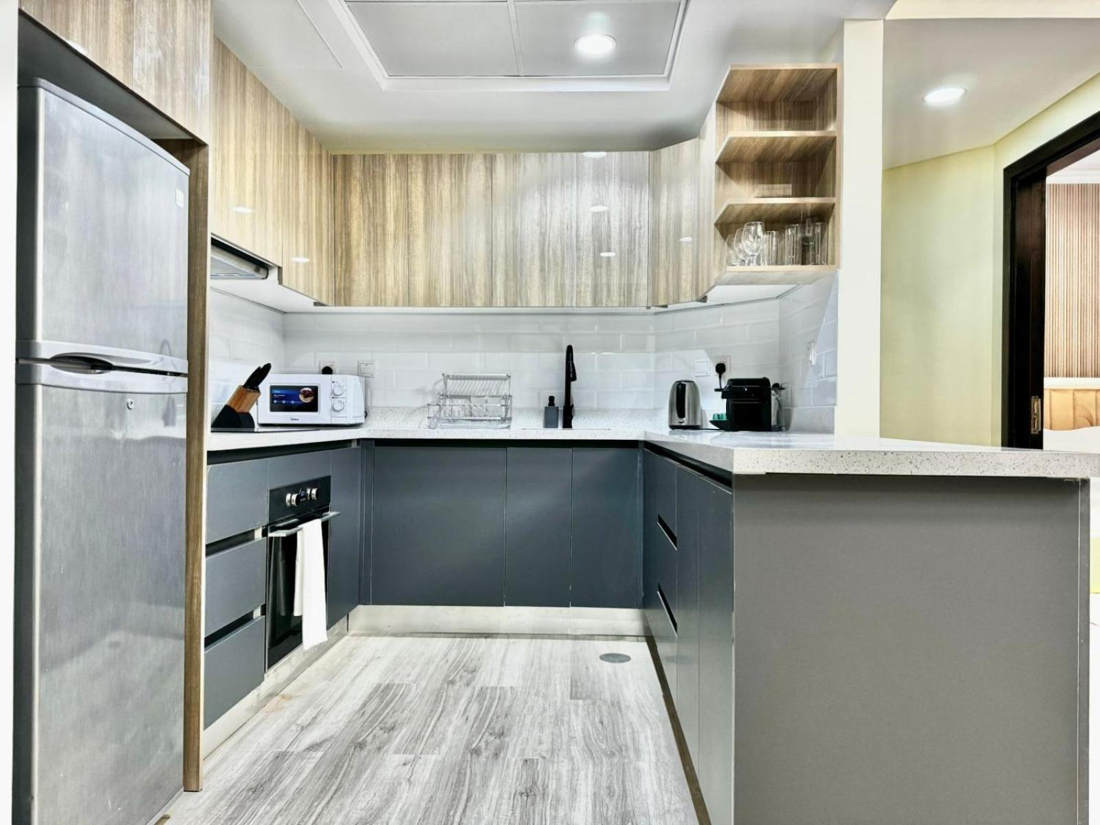 Modern 2 Bedroom In Marina Dubai