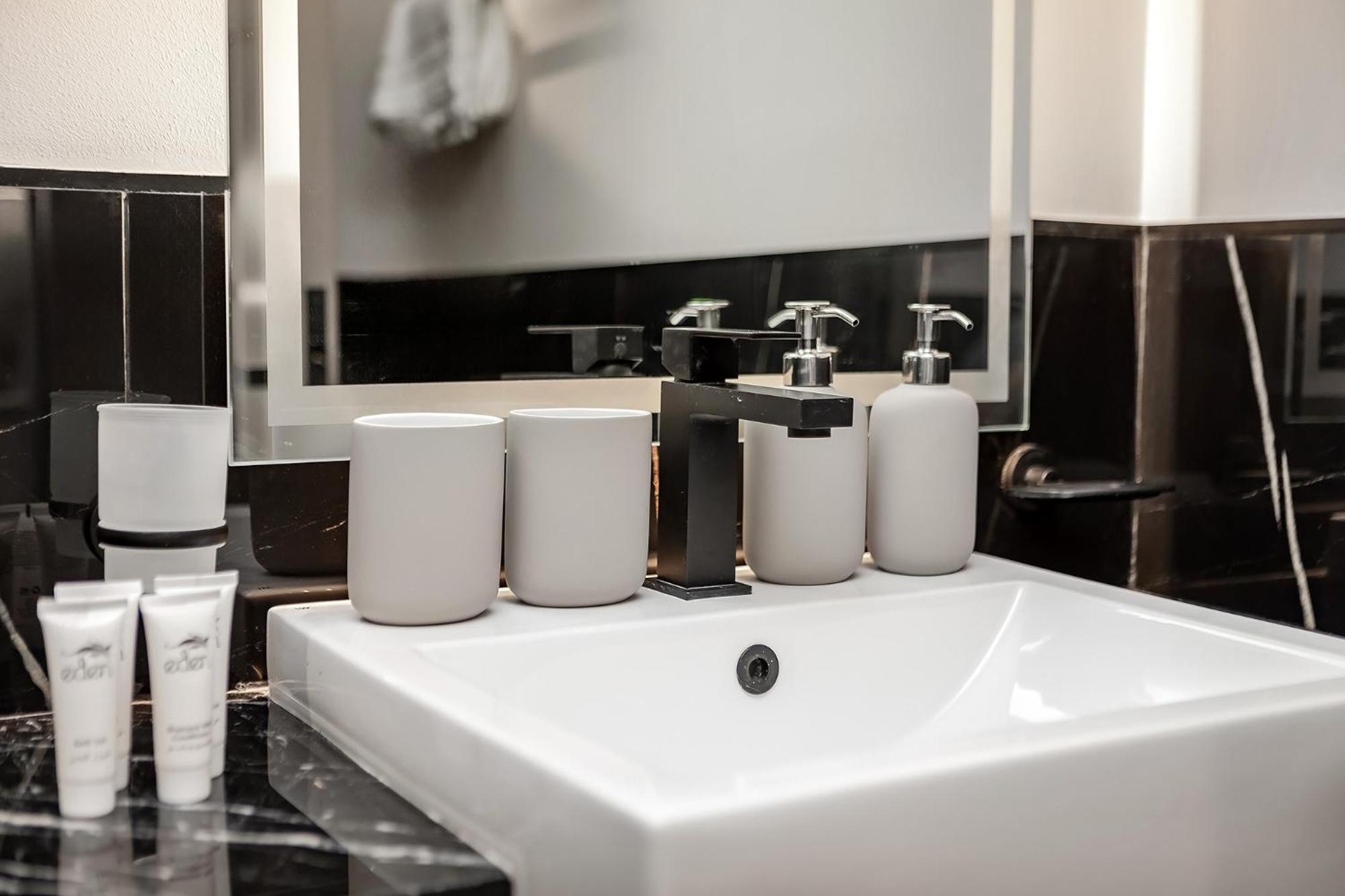 Sophisticated Binghatti Canal Appartement