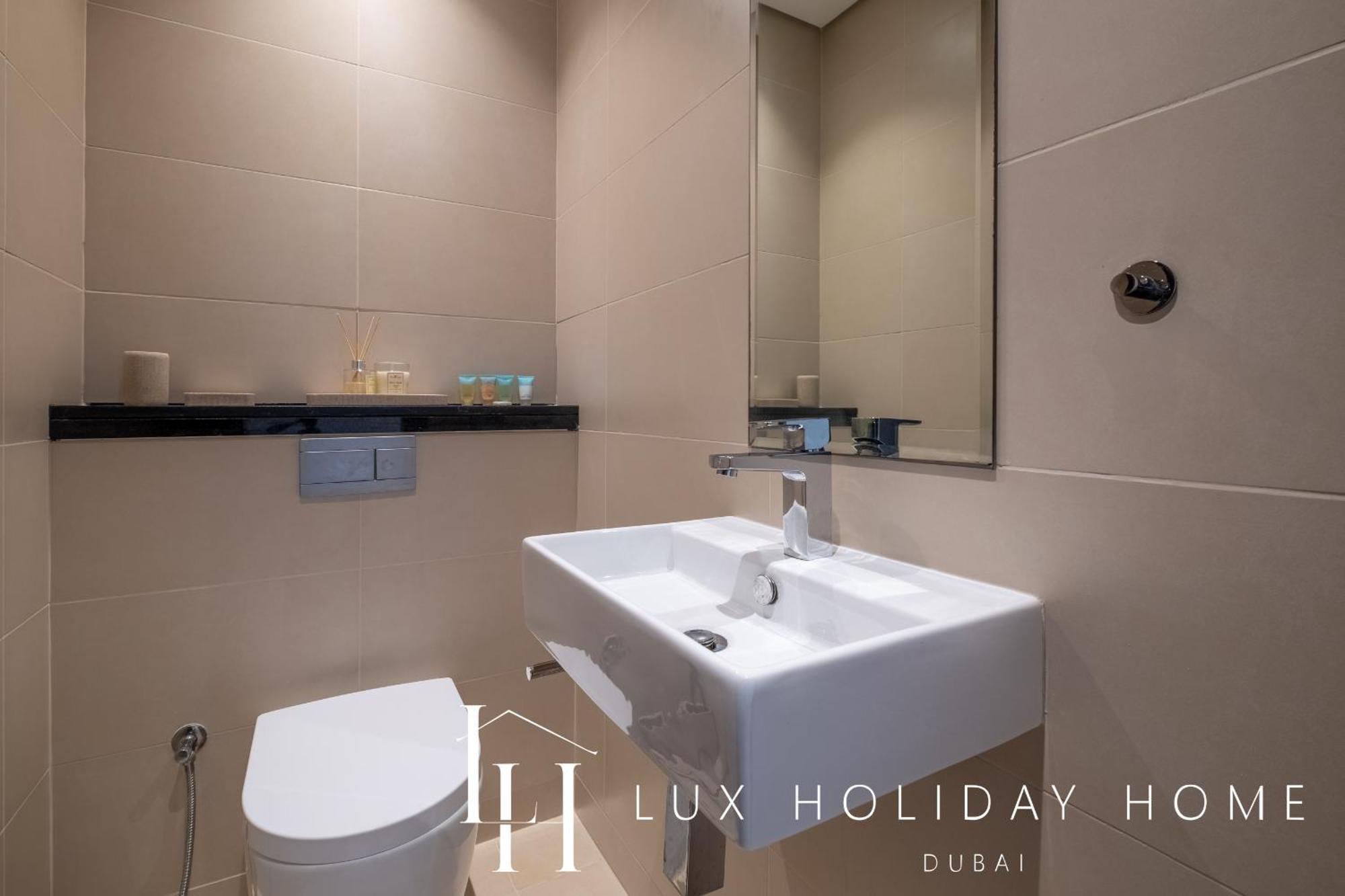 Lux The Silverene Marina View 4