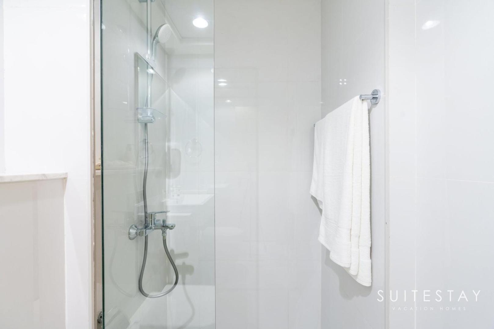 Luxurious In Residential Community Apartament Dubai