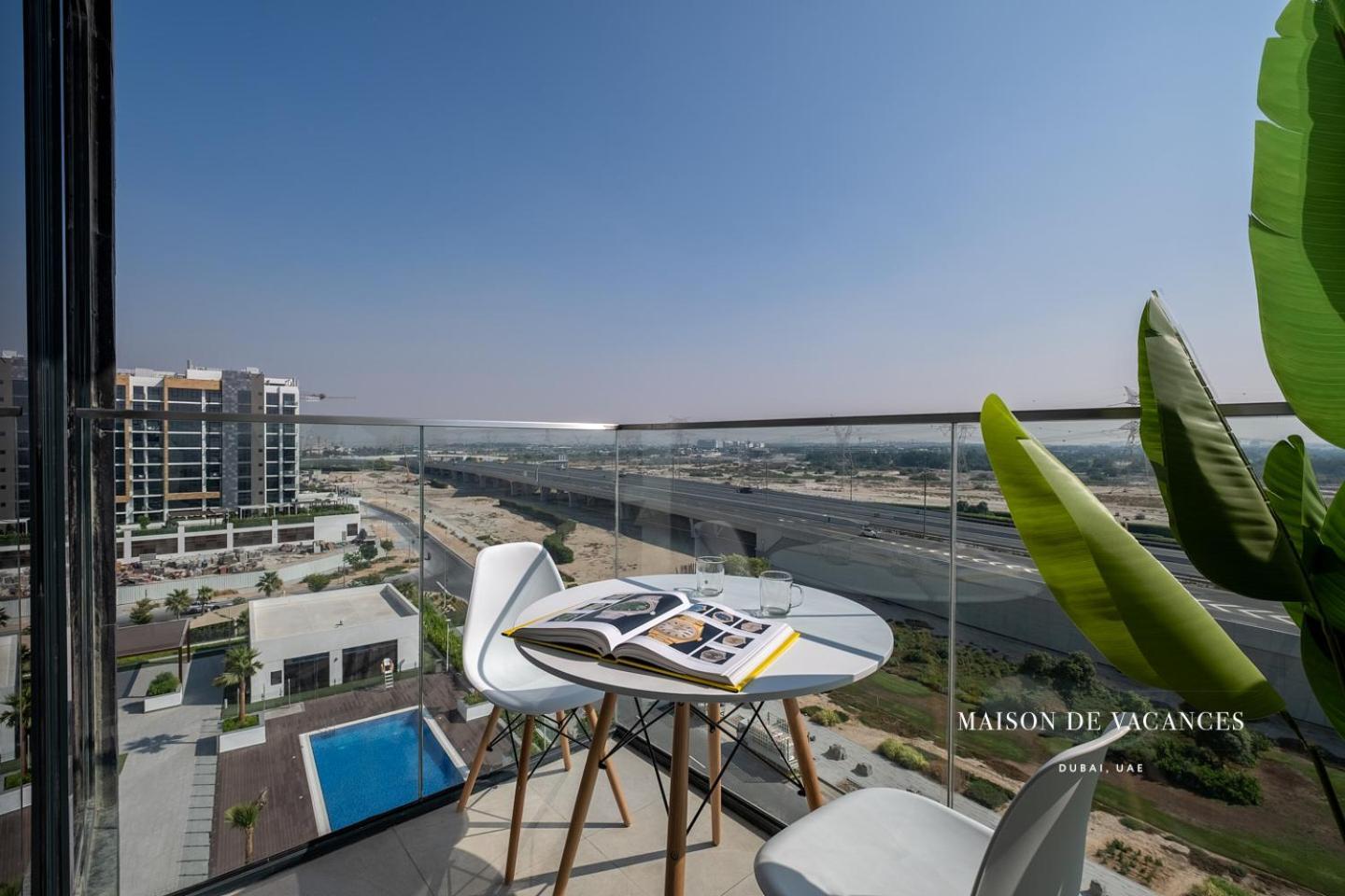 Nomad Corner Pool View