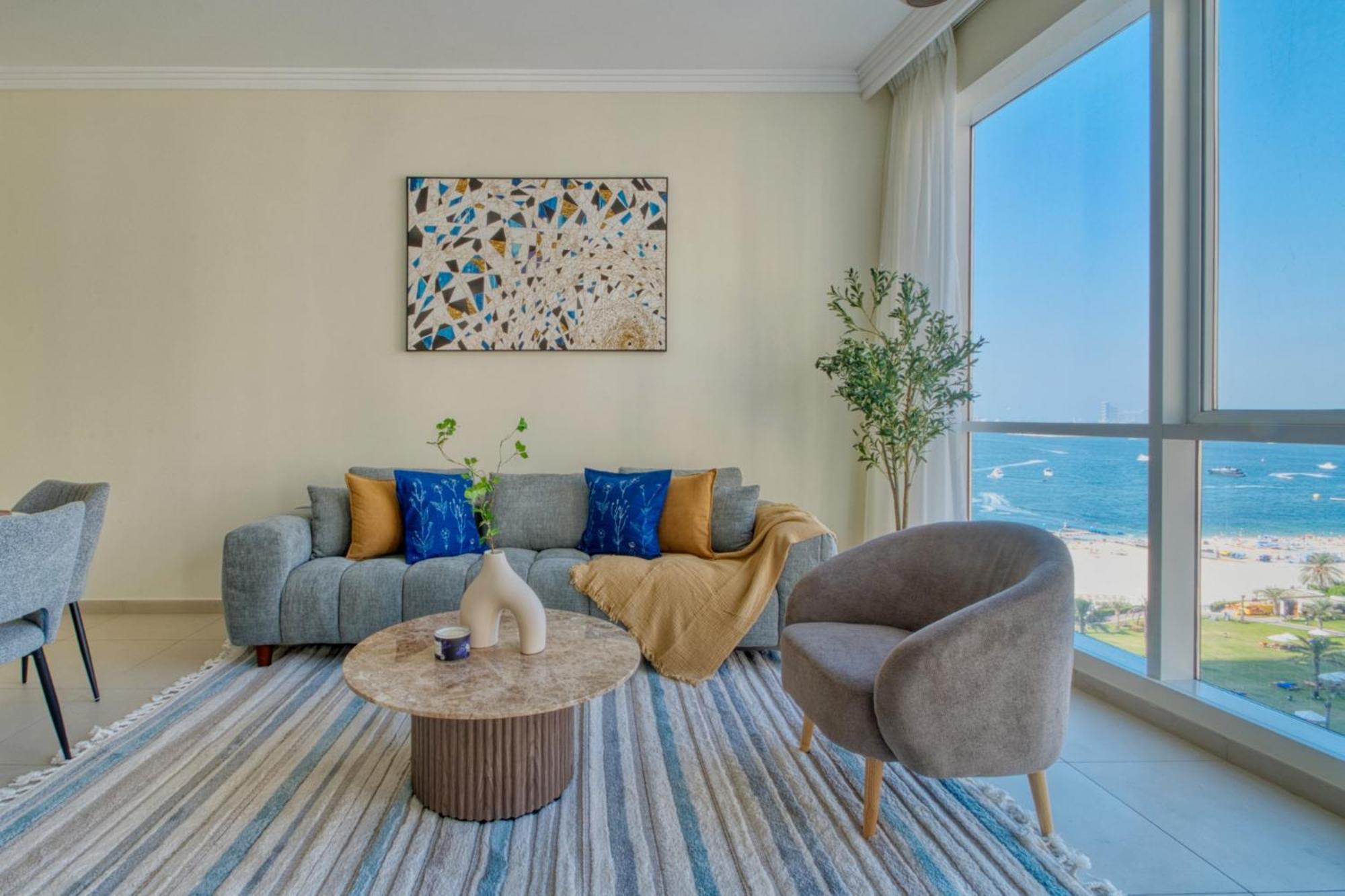 Classic Retreat In Jbr With Private Access Appartement *