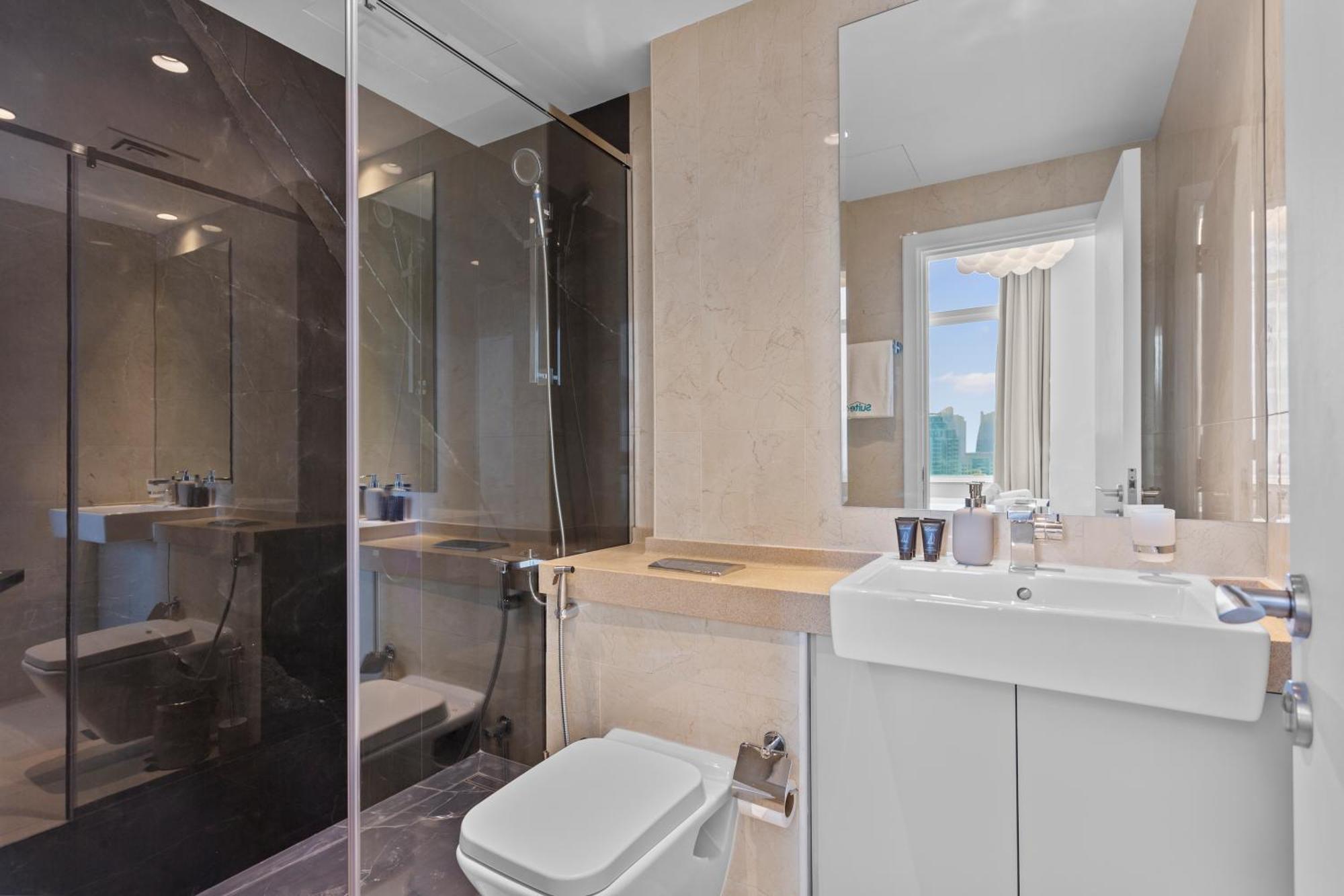 Upgraded 1 Bedroom In The Heart Of Marina Appartement Dubaï