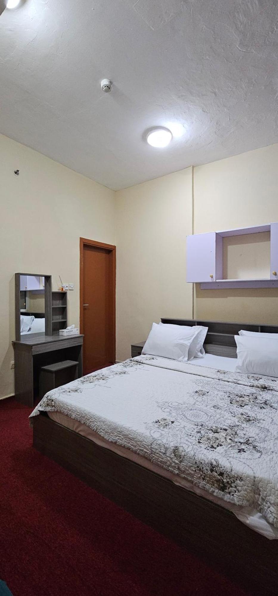 Benitah Partitions And Family Room Homestay *