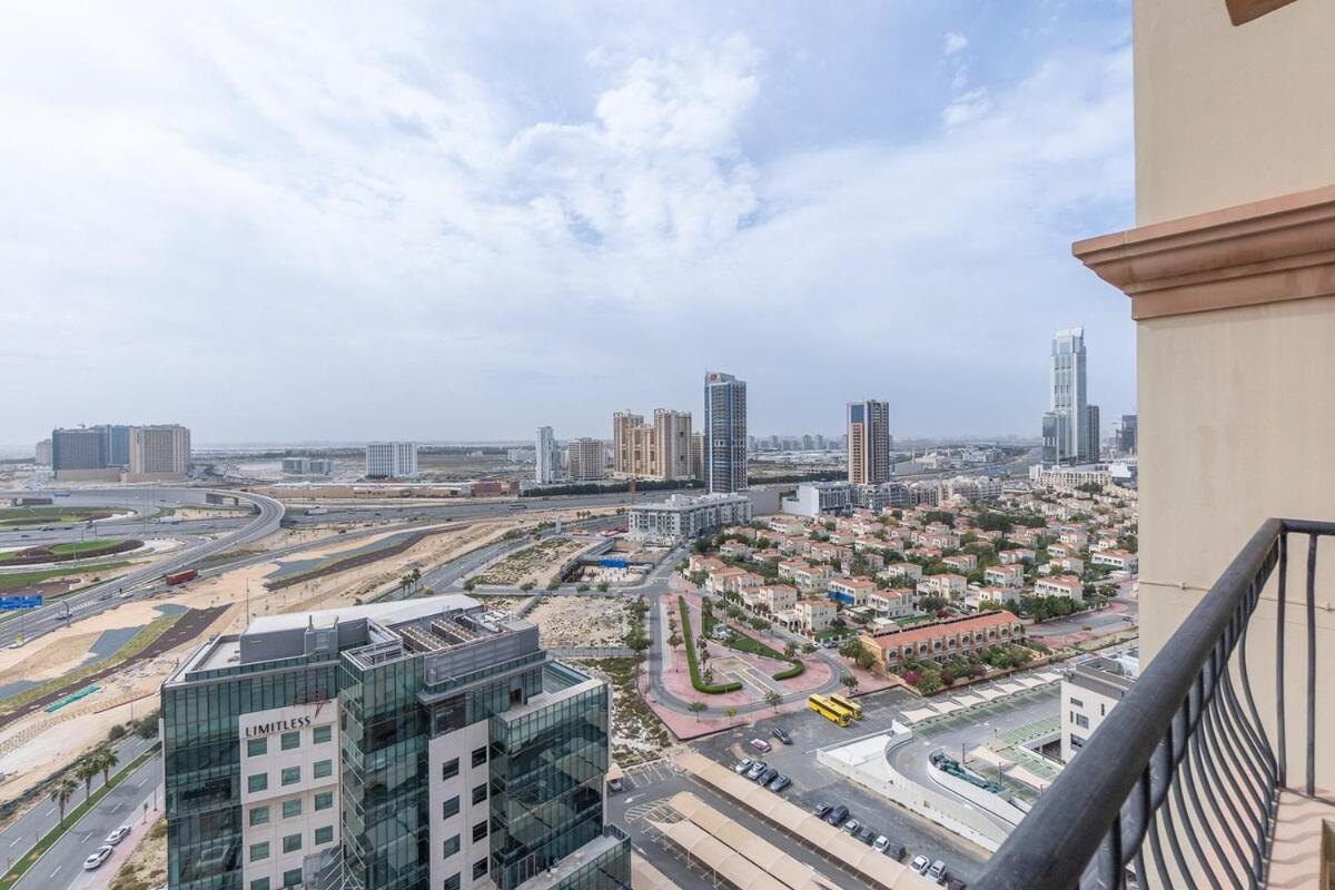 Charming 2-bedroom At Imperial Residences In Jvt Apartemen *