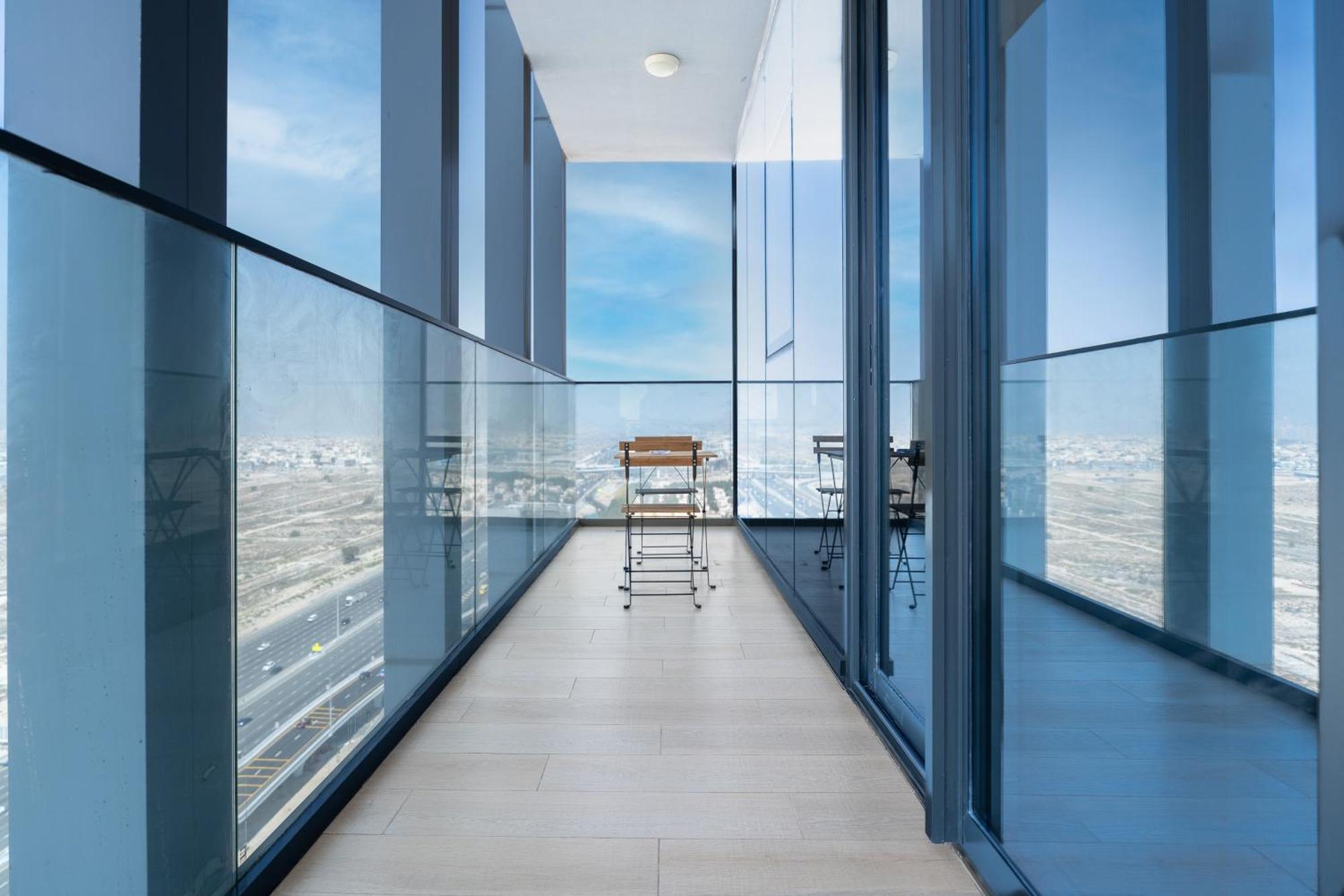 Escape24 Modern Bloom Tower Jumeirah Village Circle Jvc Apartamento *