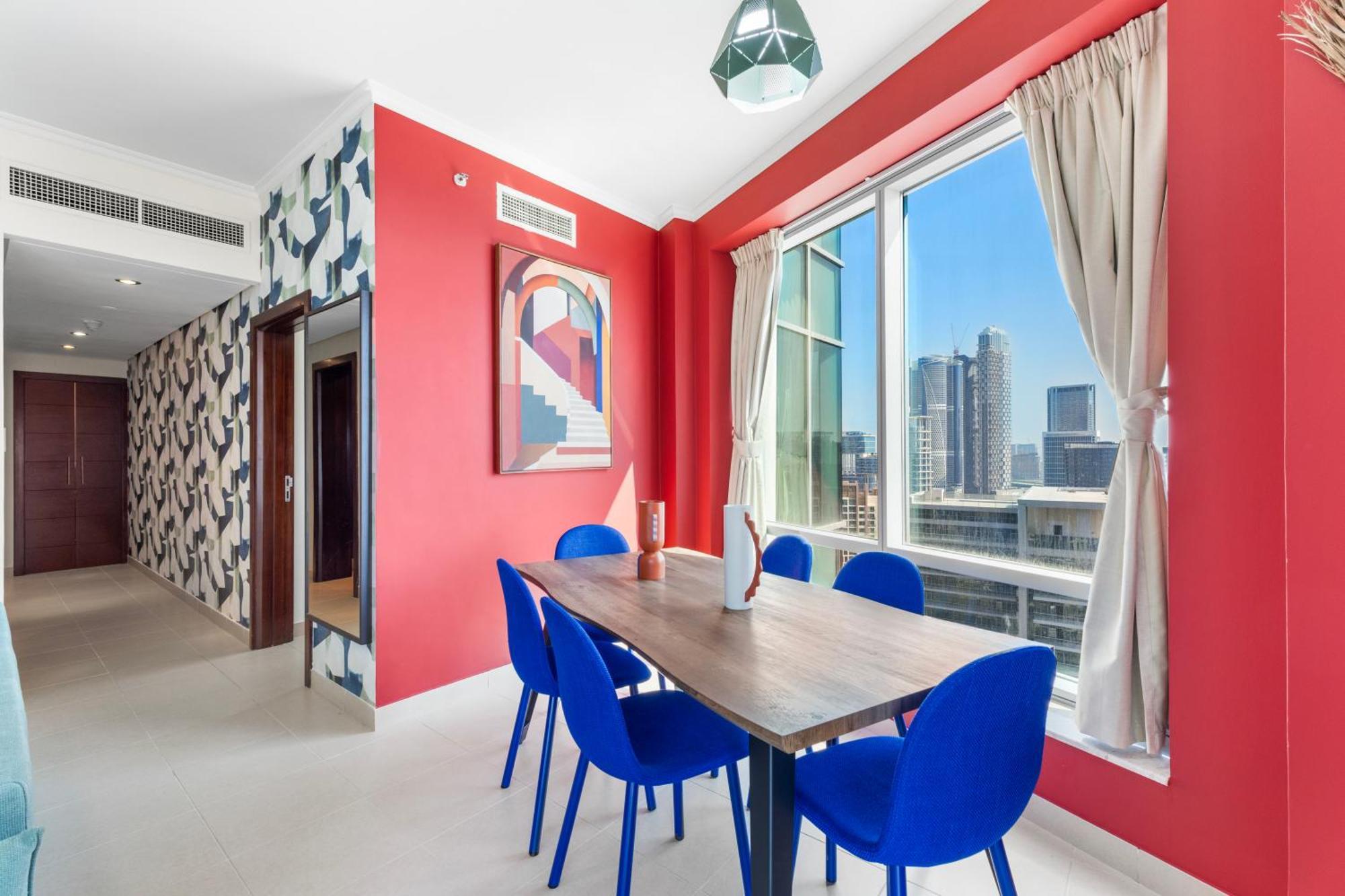Stylish 1 Bedroom - Burj Khalifa View- 5Mn Walk To Dubai Mall-Apartment In Burj Views Tower Apartemen