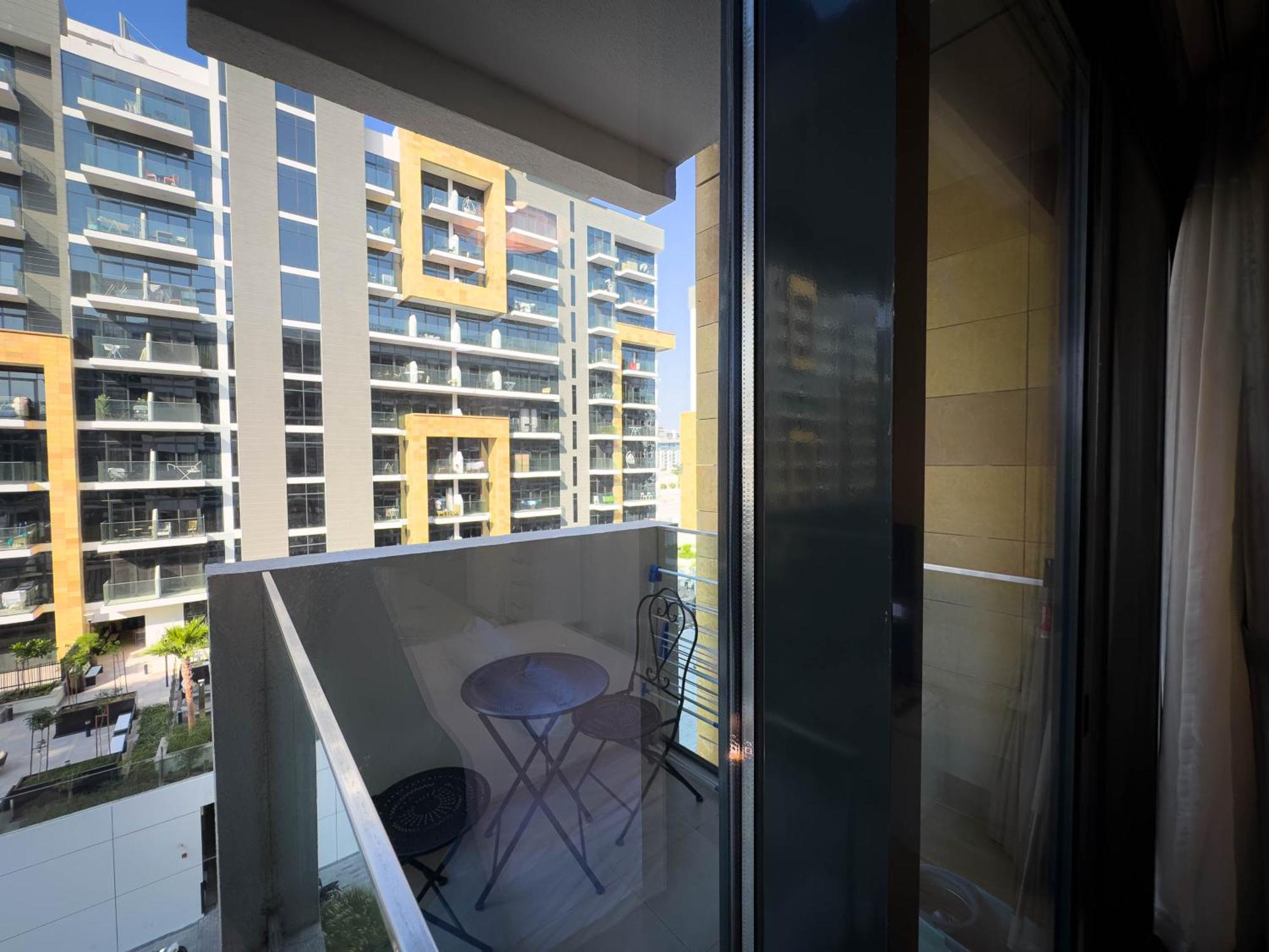 Lavish 10 Min Downtown Appartement