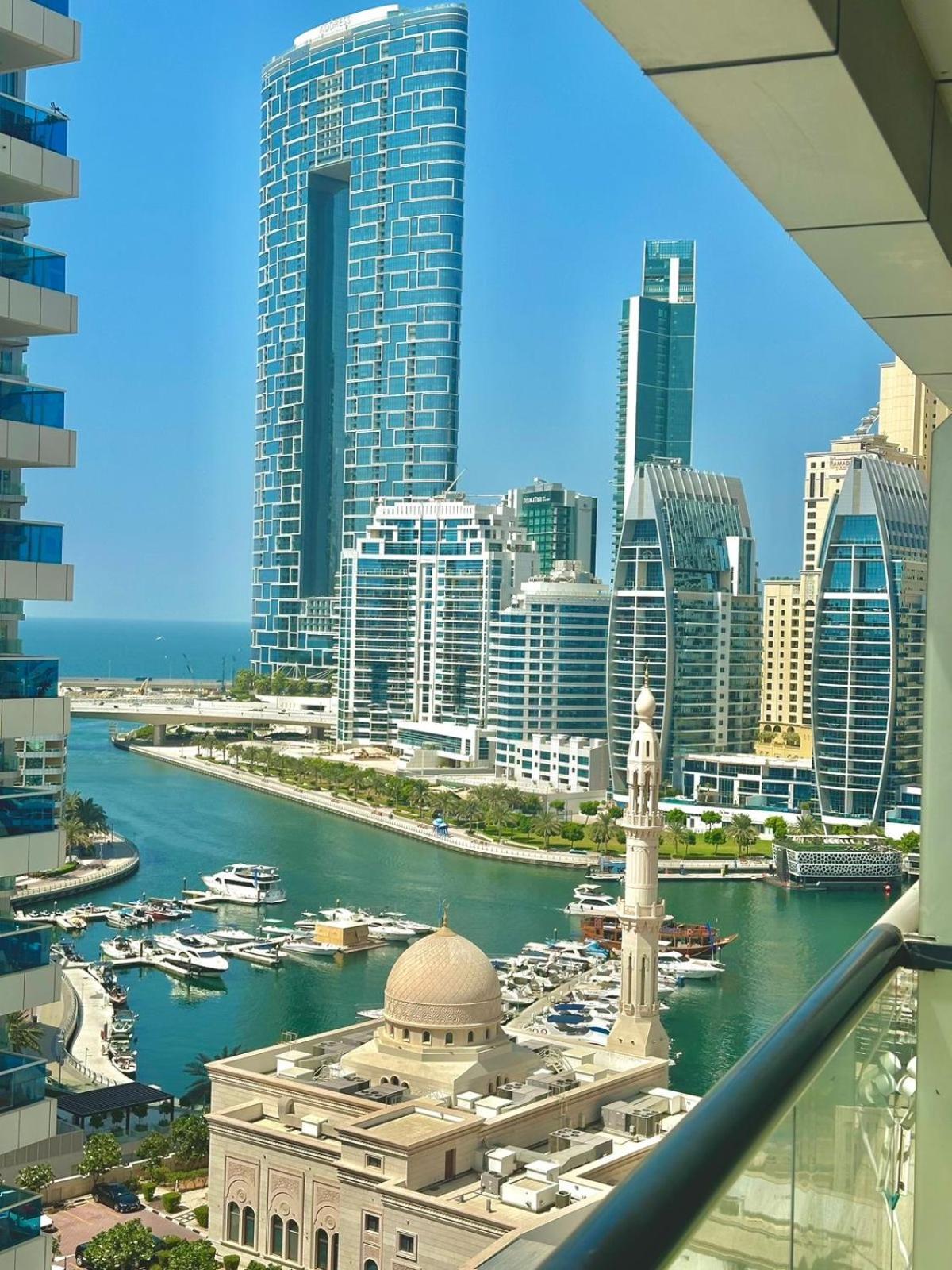 High-floor With Stunning View In Marina *