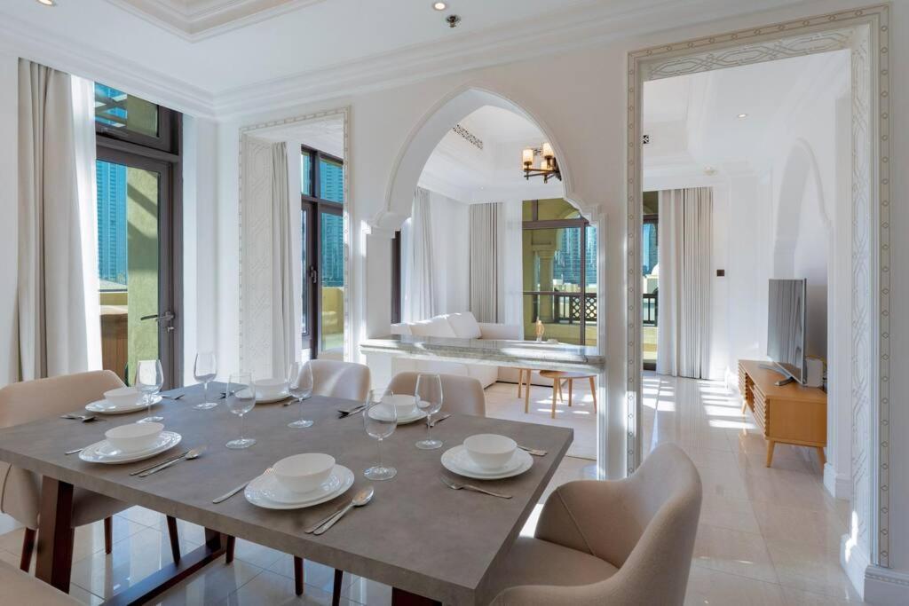 Full Burj Khalifa Views 1bdr With Private Hot Tub Appartement *