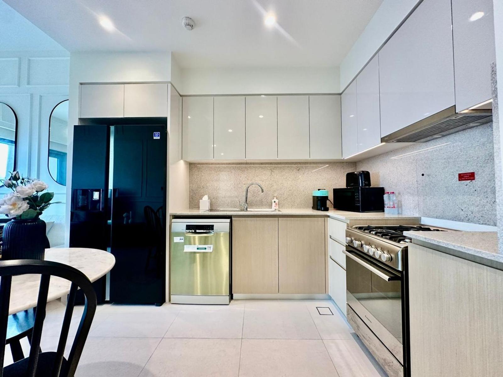 Burj Khalifa View Luxe 2br, 5 Mins Walk To Mall Appartement Dubaï