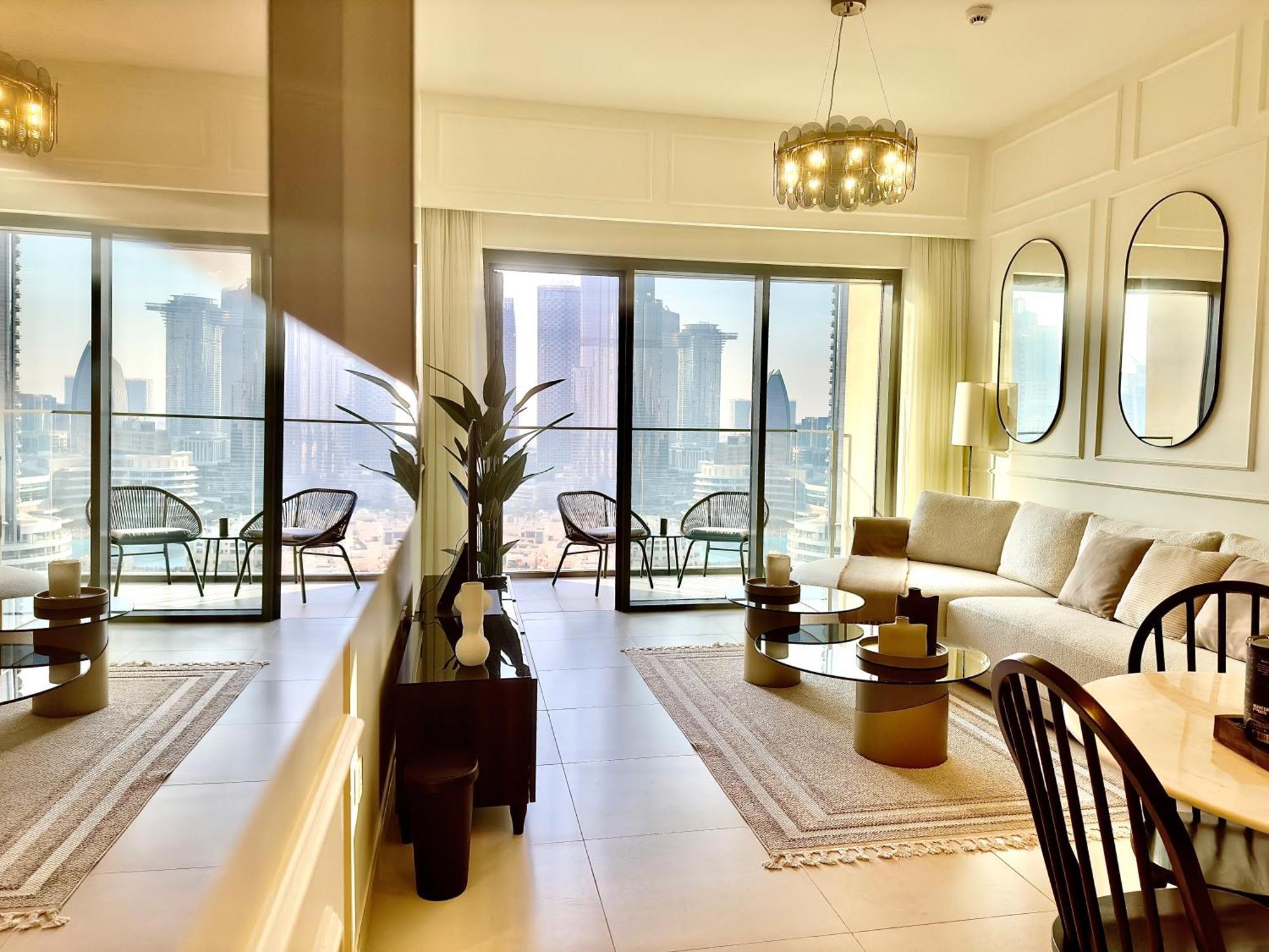 Burj Khalifa View Luxe 2br, 5 Mins Walk To Mall Appartement