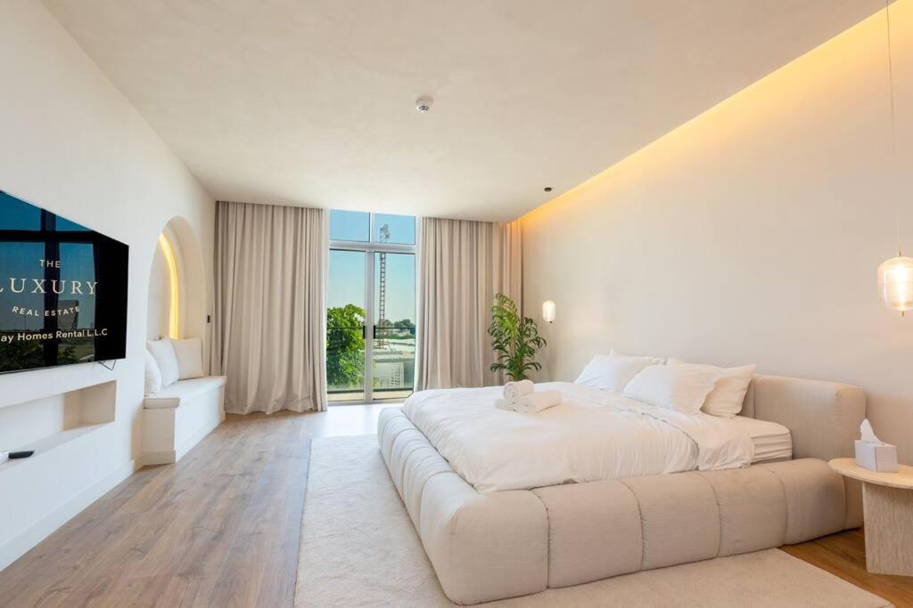 Hills - Modern 5 Bedroom Expansive By Tlre Homes Appartement