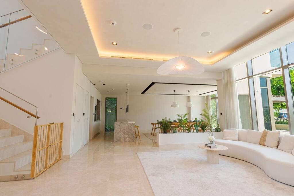 Hills - Modern 5 Bedroom Expansive By Tlre Homes Appartement *