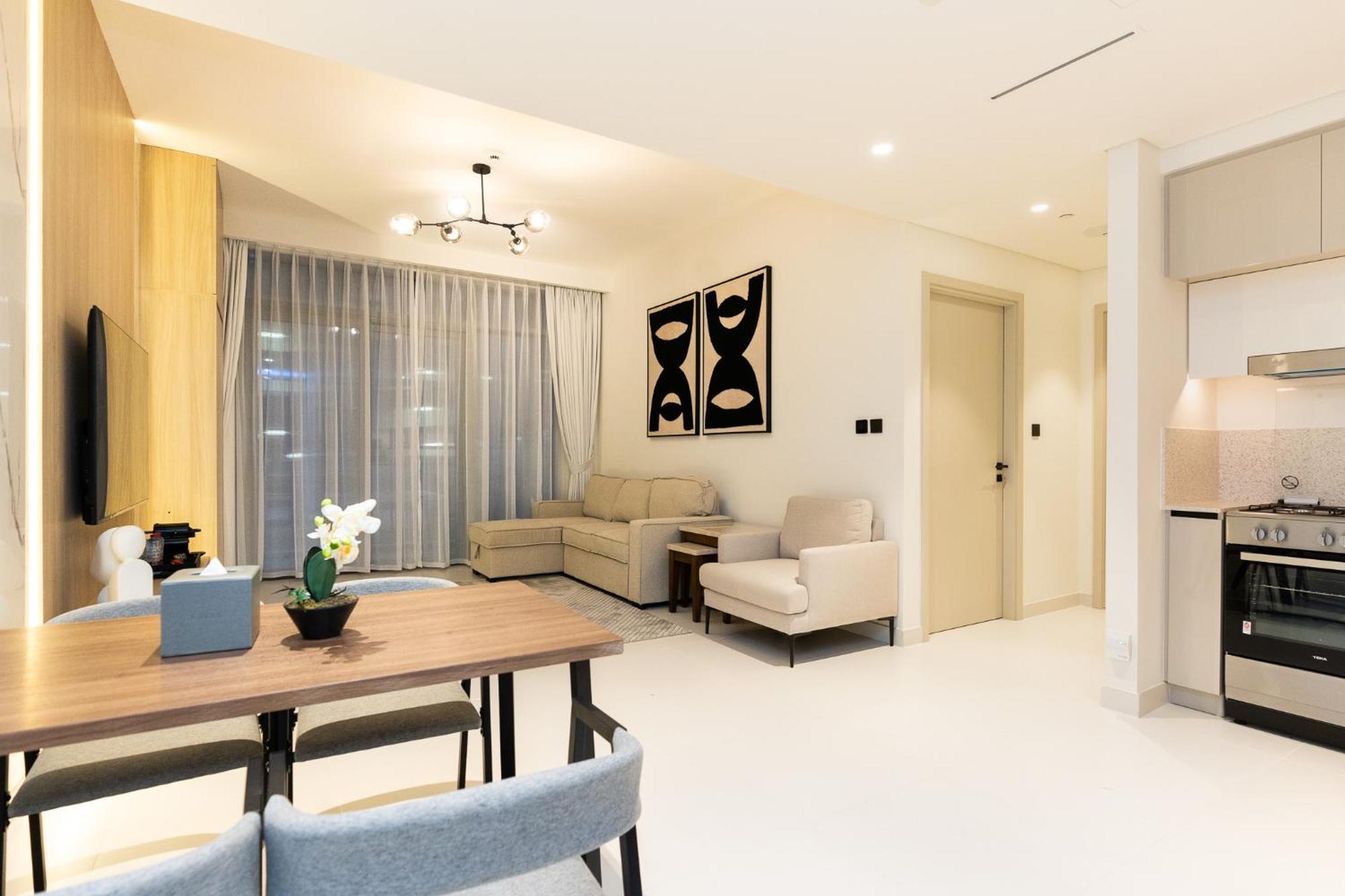 Citihome - 1br In Marina Vista At Front Dubái