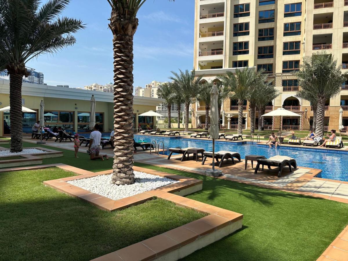Palm Townhouse With Atlantis Views, Palm Jumeirah
