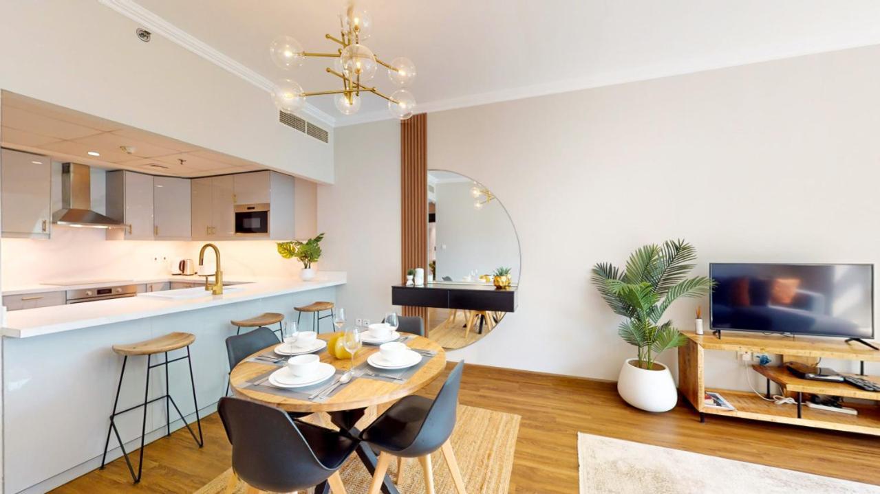 Apartamento Marina Quays West - Modern One Bedroom In Marina Dubái