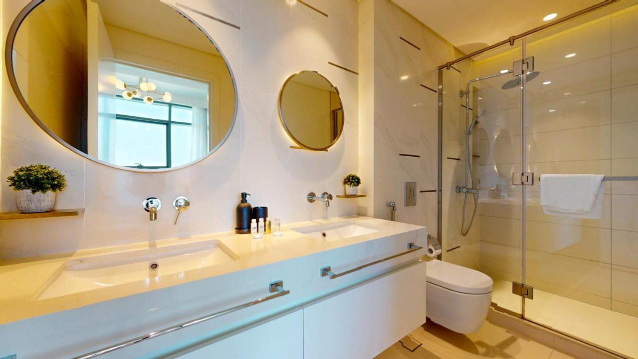 Vista - Luxurious Two Bedroom With Sea View *