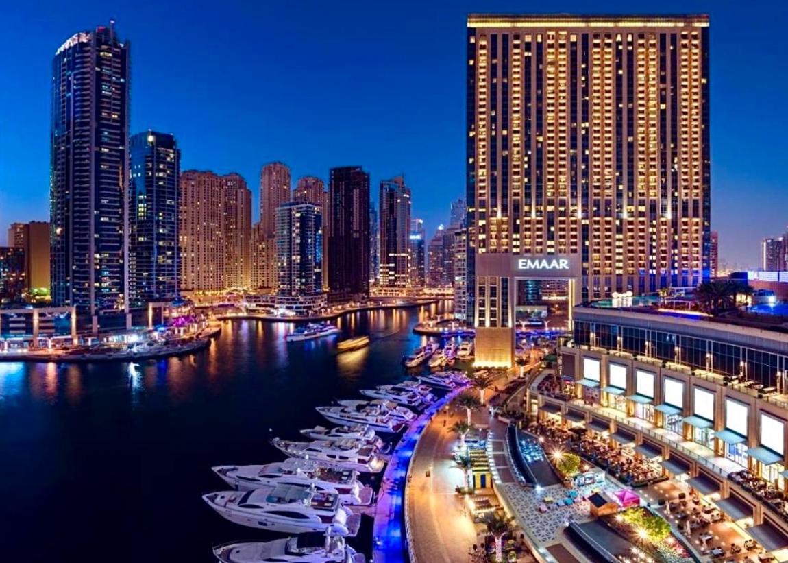 Address Marina Mall - Full Marina Views, Balcony, Kitchen & Parking * Dubái