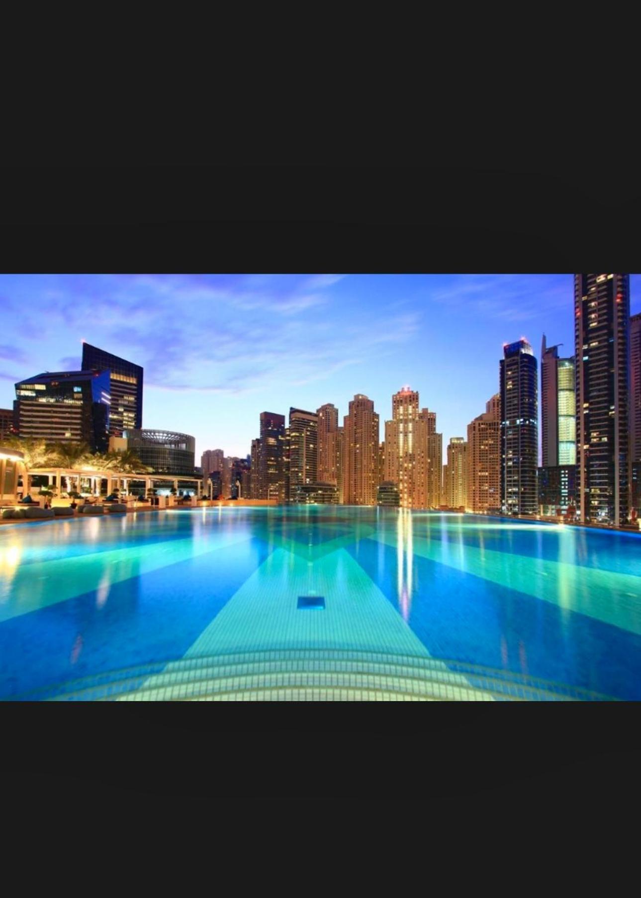 Address Marina Mall - Full Marina Views, Balcony, Kitchen & Parking