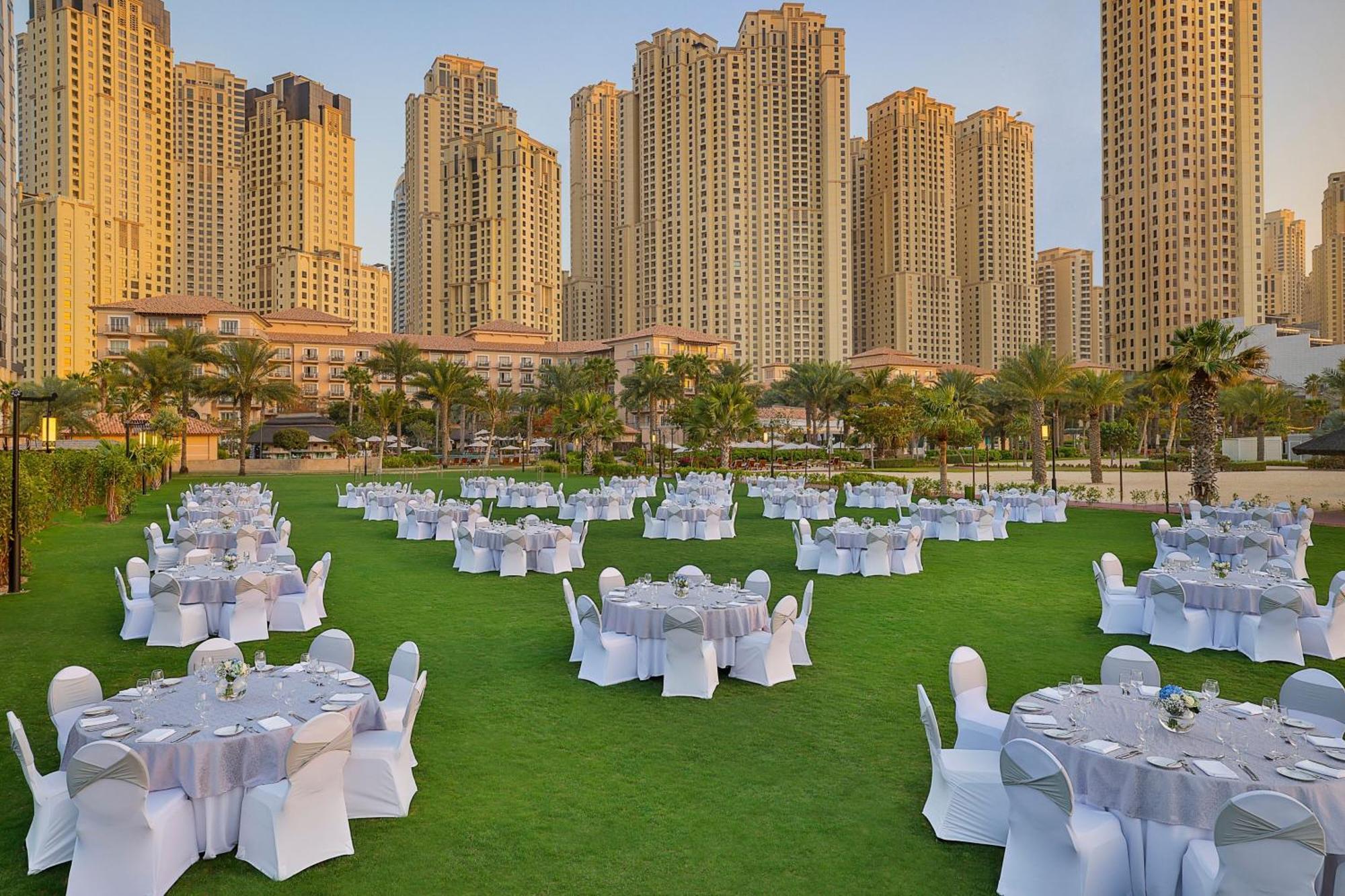 The Ritz-carlton, Resort