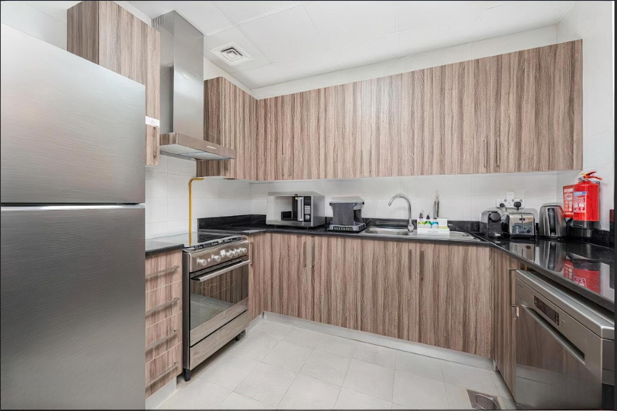 Dunya Tower Luxury And 2 Min Walk To Mall And Burj Khalifa In Heart Of Downtown Dubái