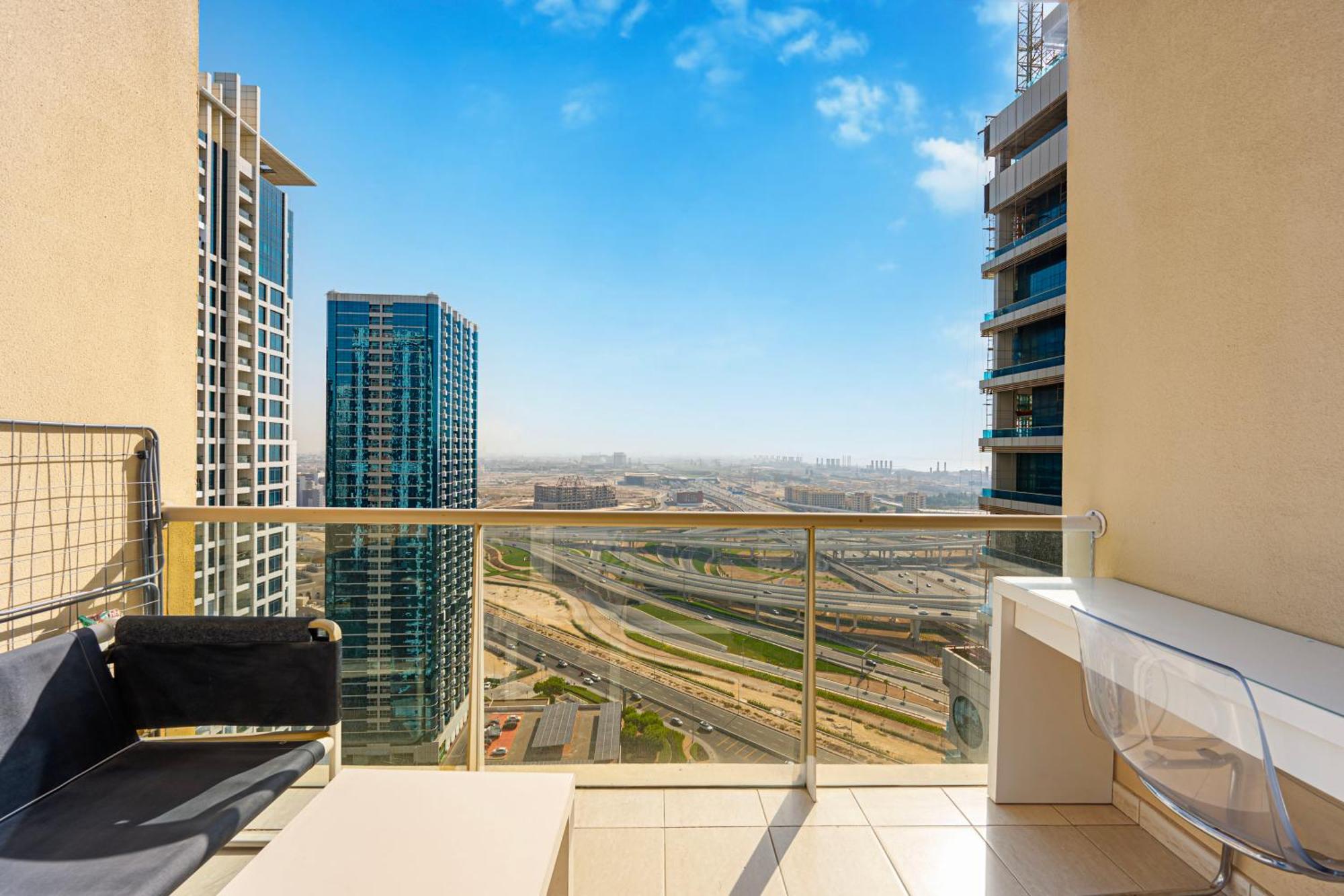 Splendid Close To Jbr Apartament
