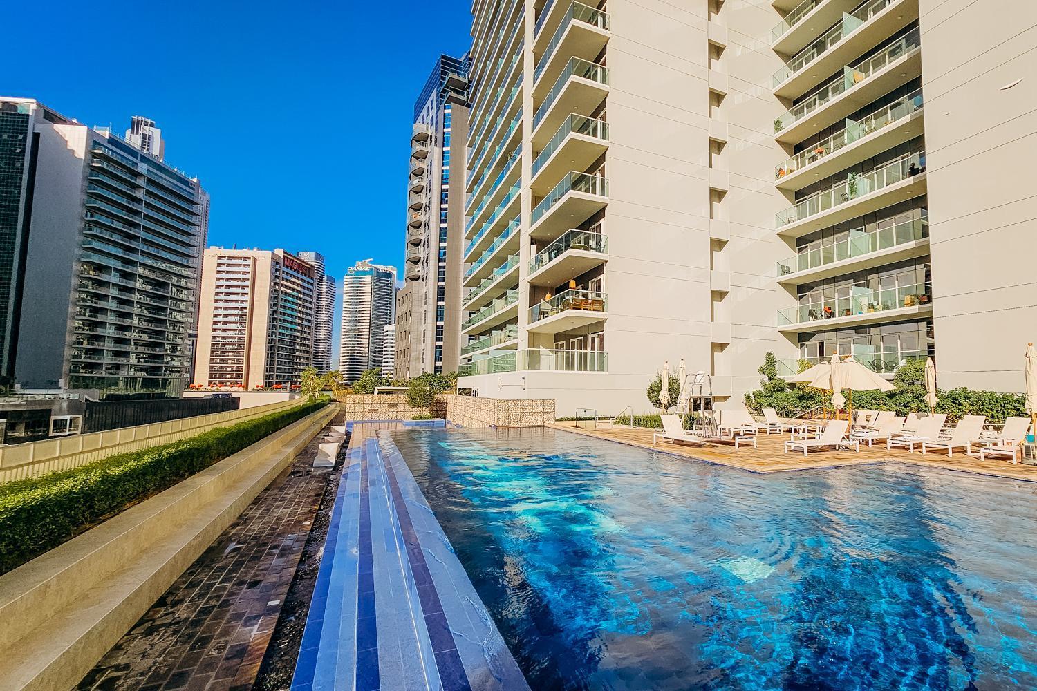 Available For 4 People 1br Near Burj Khalifa
