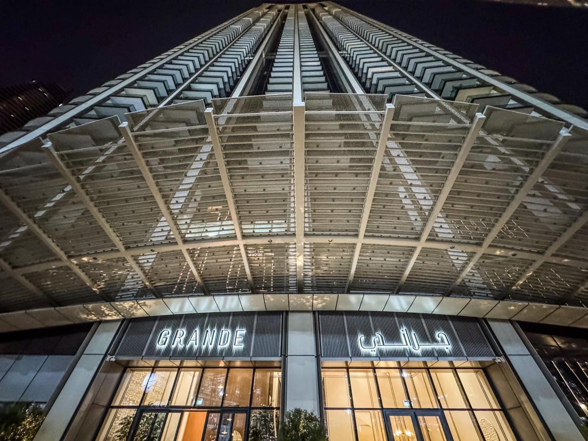 Grande Signature Residences 2br - Epic Burj Khalifa View At 38th Floor For 6-guests 360 Virtual Walk Dubaï