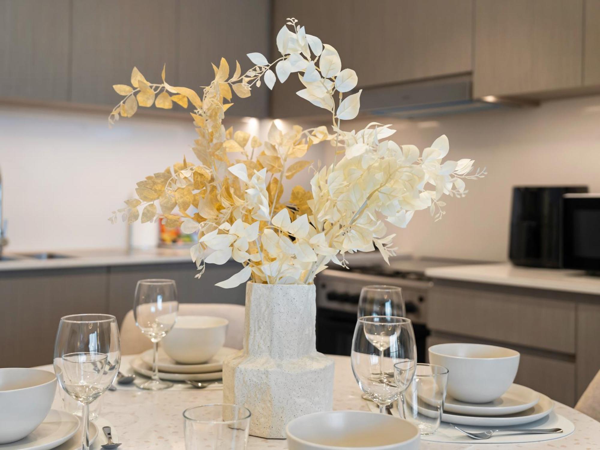 Apartemen Smartstay At Grande Signature - Burj Khalifa View - 5 Min Mall - Downtown - Brand New Luxury *