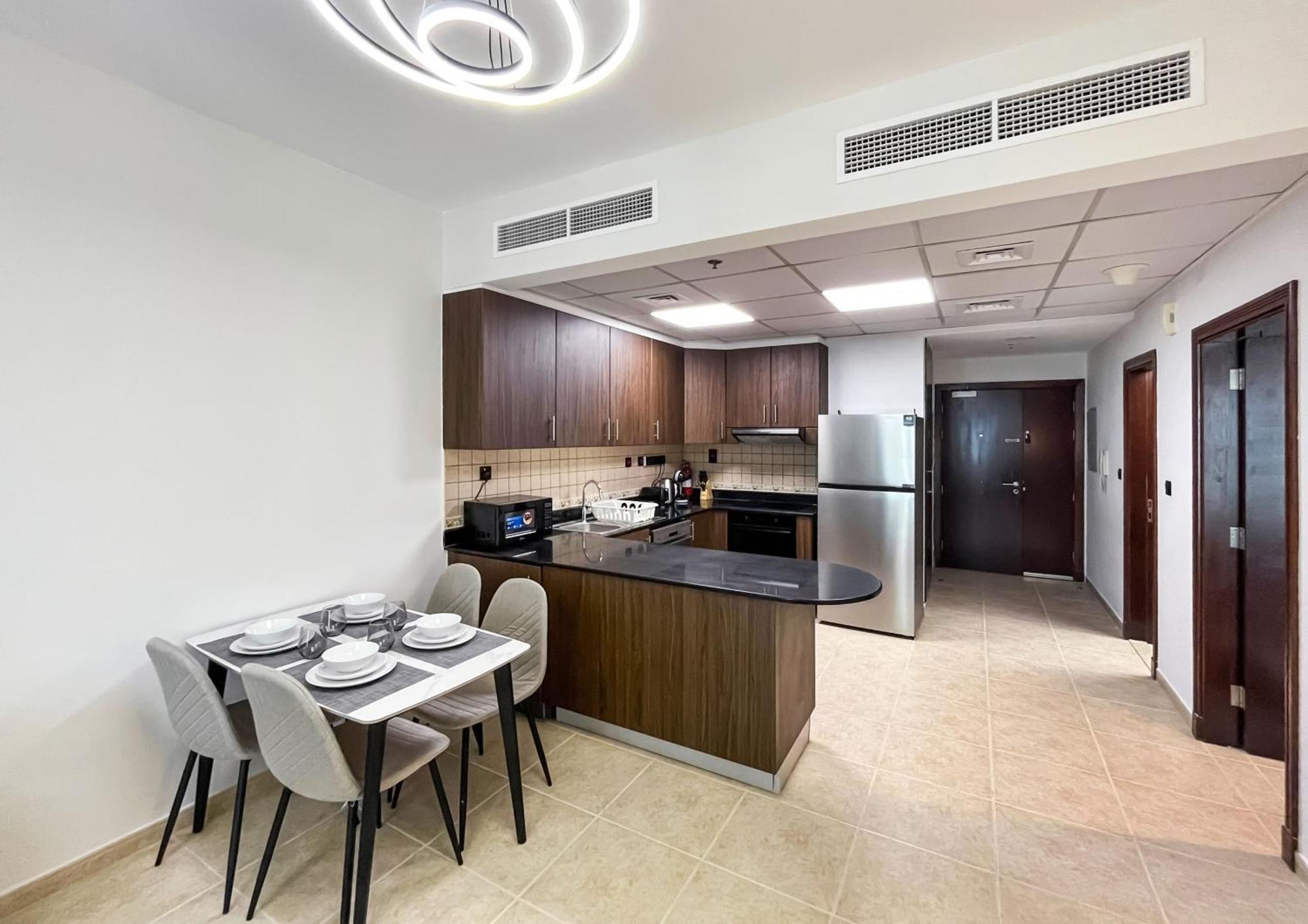 Appartement Livbnb-high Rise 1br With Balcony Near Barasti Dubaï