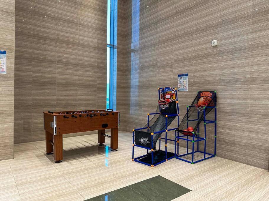 First Class 1br Captivating Views Apartment