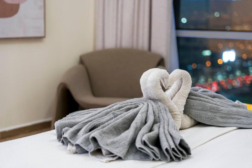 Apartment First Class 1br Captivating Views