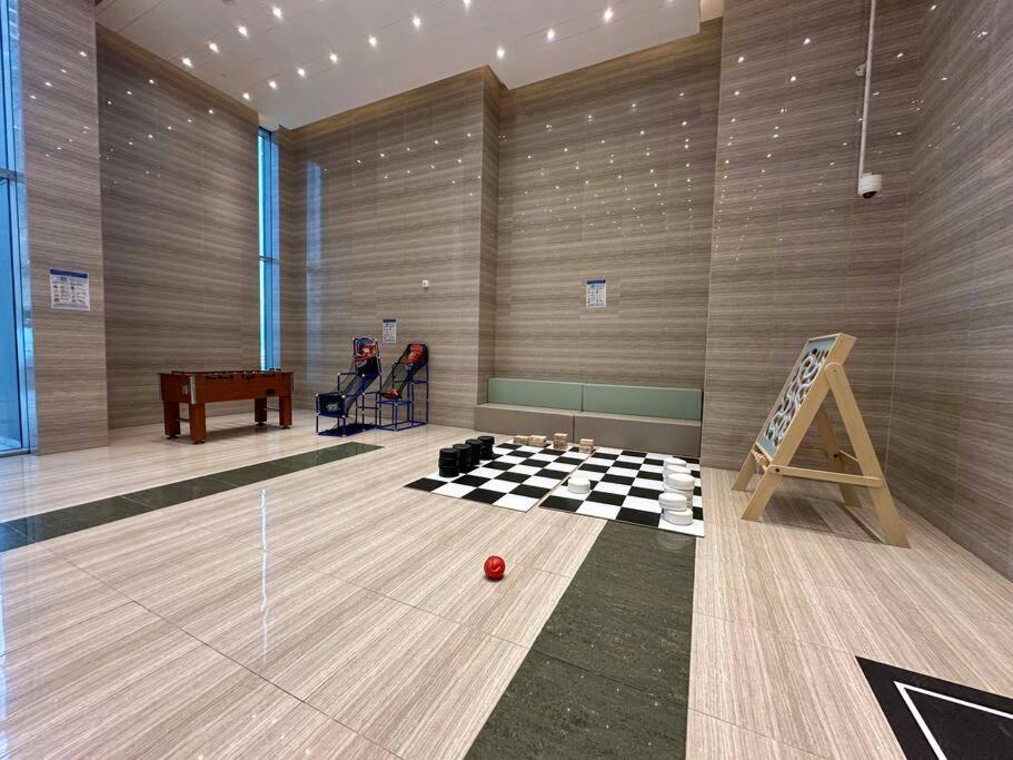 First Class 1br Captivating Views Apartment Dubai