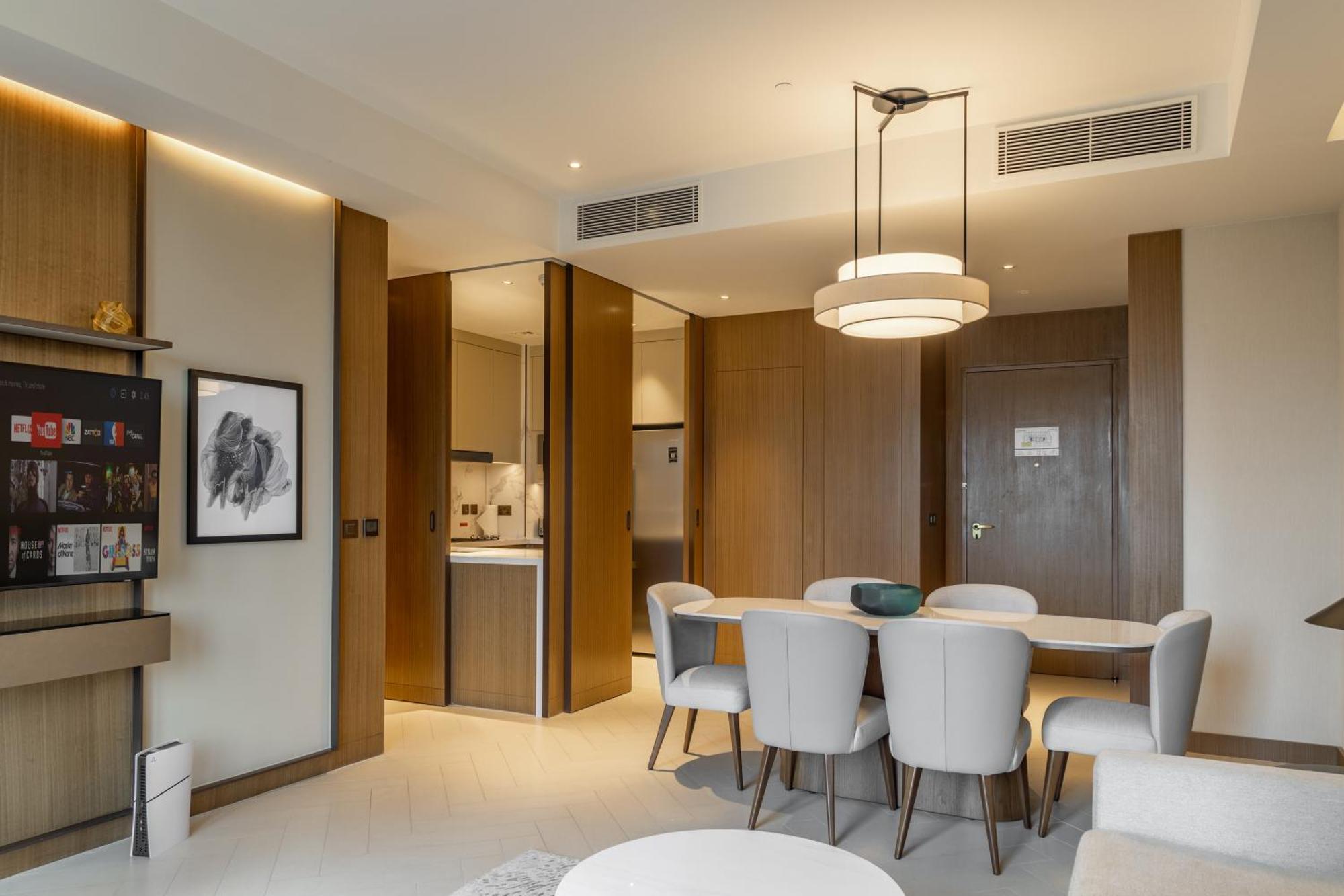 Opera 3br - 5 Mins To Mall With Burj View By Bms Appartement *