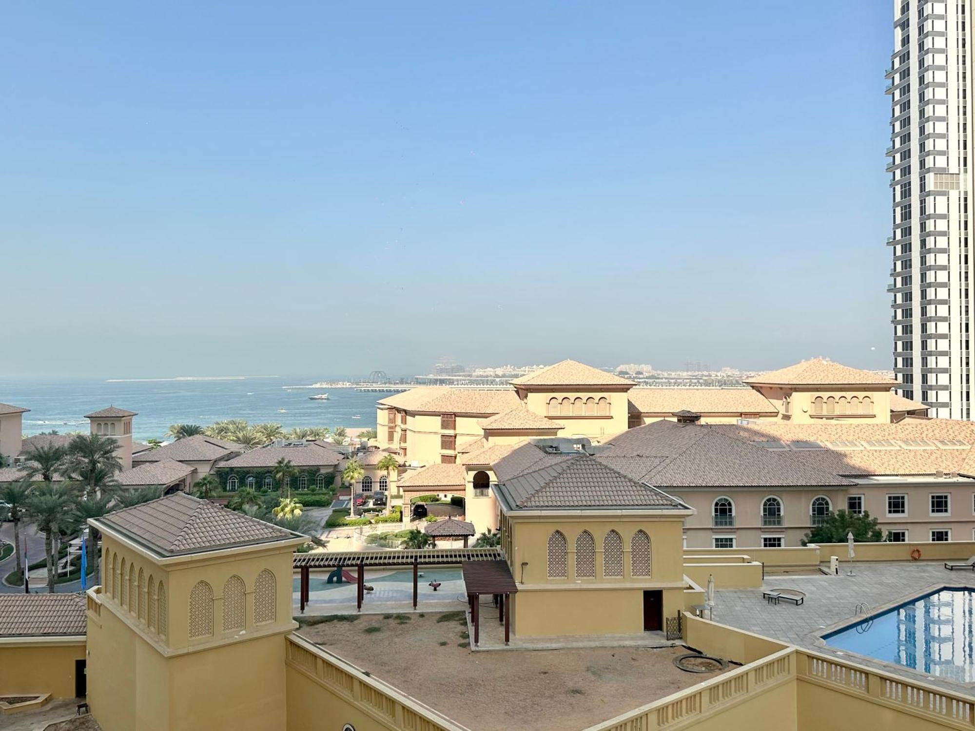Apartment Family Next To The Dubai