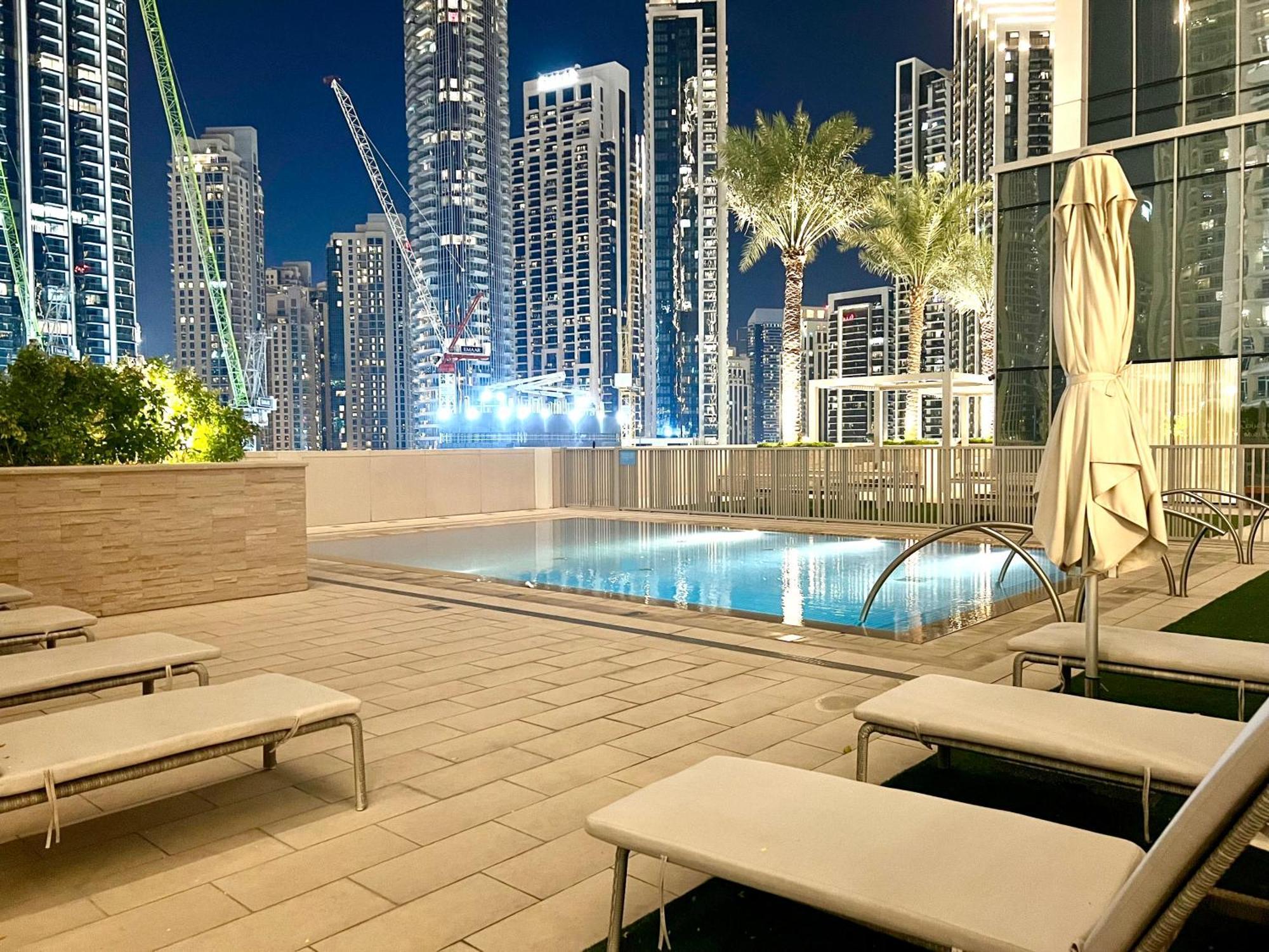 Downtown Luxury - Open Views Of The & The Sea - Walking Distance To Mall Lejlighed Dubai