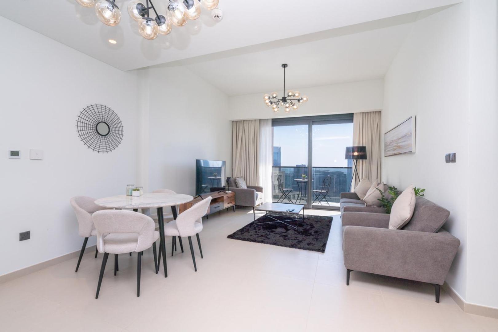 Downtown Luxury - Open Views Of The City & The Sea - Walking Distance To Mall Apartament