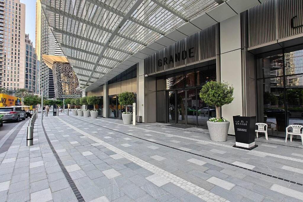 Stunning With Top-tier Amenities Near Burj Khalifa * Dubaï