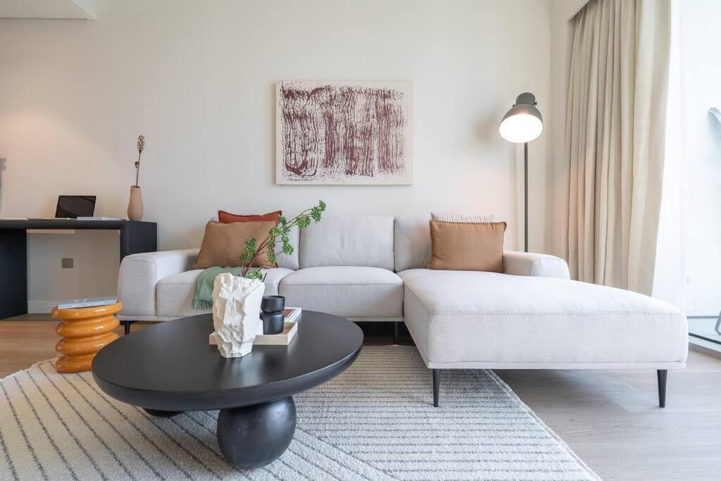 Stunning With Top-tier Amenities Near Burj Khalifa *