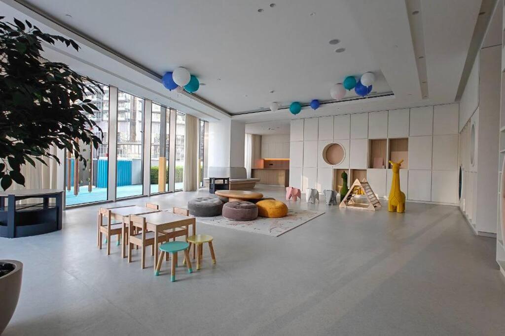 Stunning With Top-tier Amenities Near Burj Khalifa