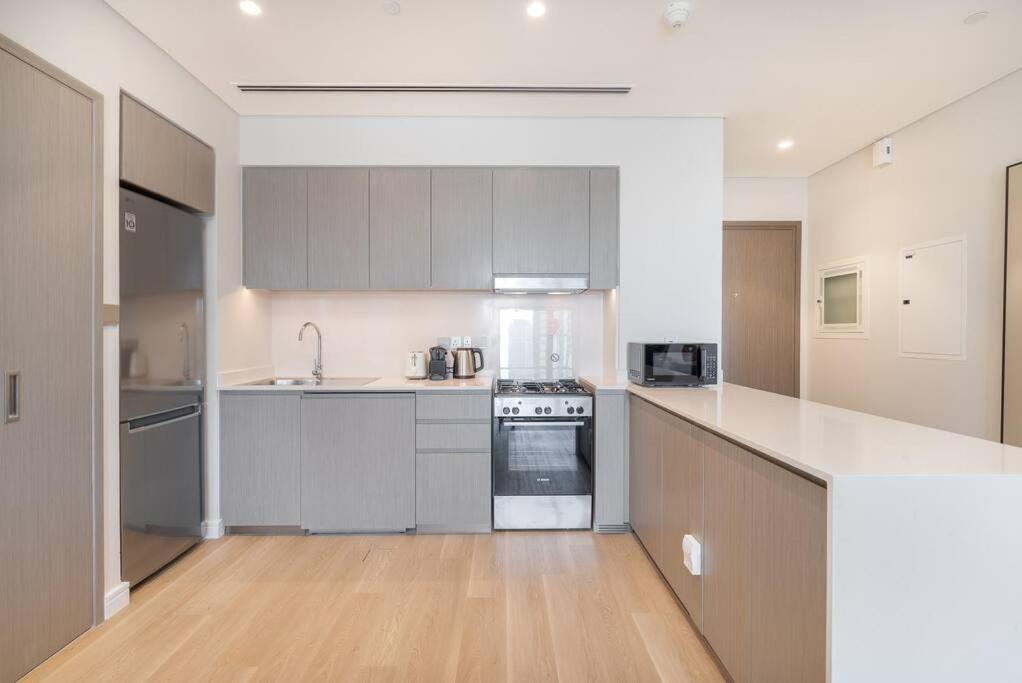 Stunning With Top-tier Amenities Near Burj Khalifa *