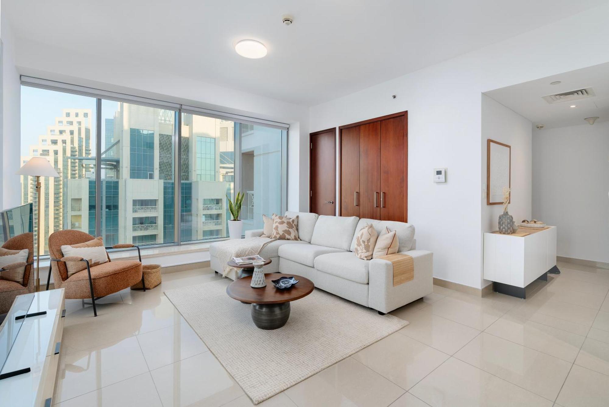 Luxury High Floor 1br With Full Burj Khalifa View By Lägenhet Dubai