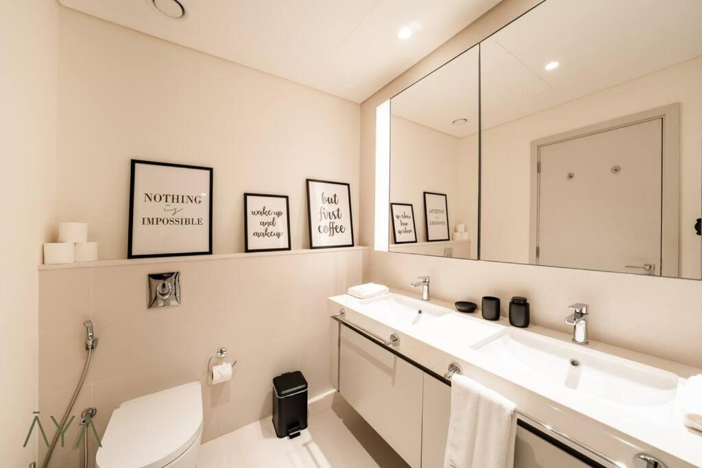 Luxurious 2-br At Sunrise Bay, Emaar Beachfront Appartement Dubaï