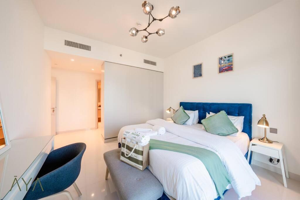 Luxurious 2-br At Sunrise Bay, Emaar Beachfront Appartement Dubaï