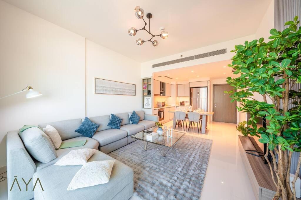 Appartement Luxurious 2-br At Sunrise Bay, Emaar Beachfront Dubaï