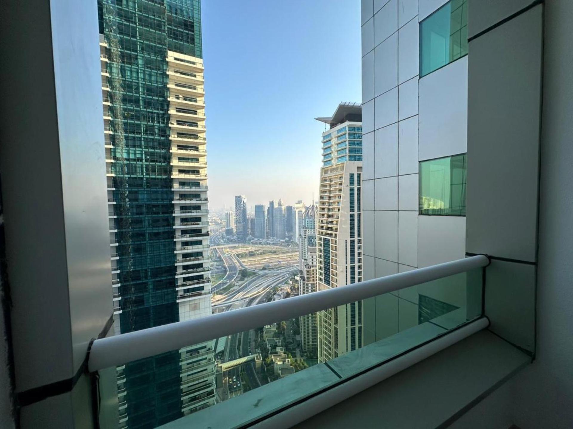 Marina Pinnacle Entire 1 Bed Floor View Marina Dubaï