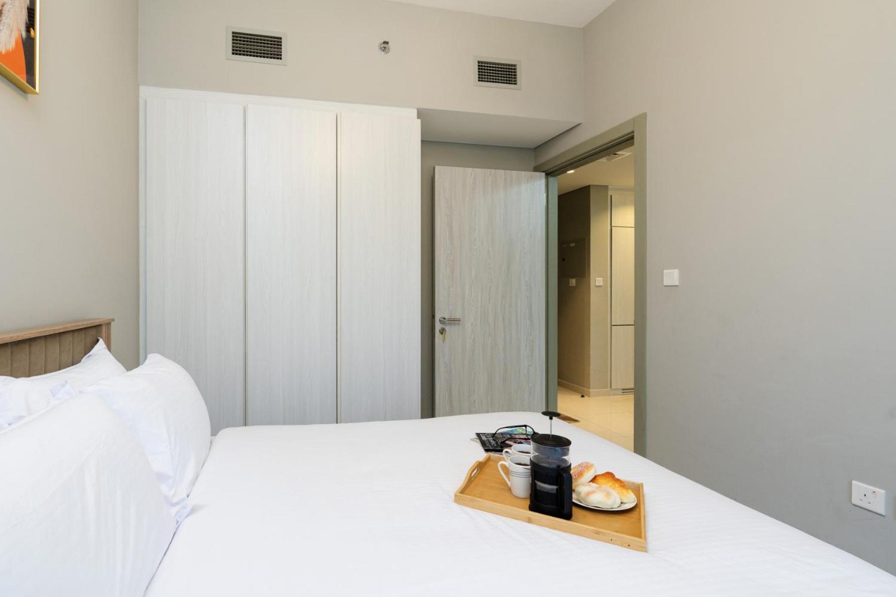 Stylish And Versatile For Business Or Leisure Apartamento