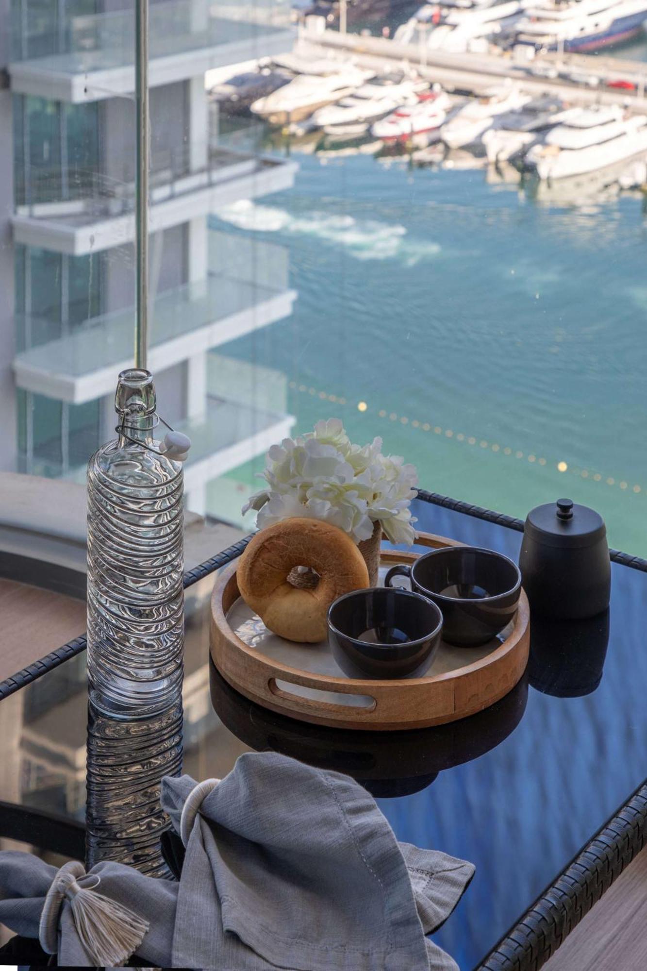 Frank Porter - Marina Vista Tower 2 Dubaï