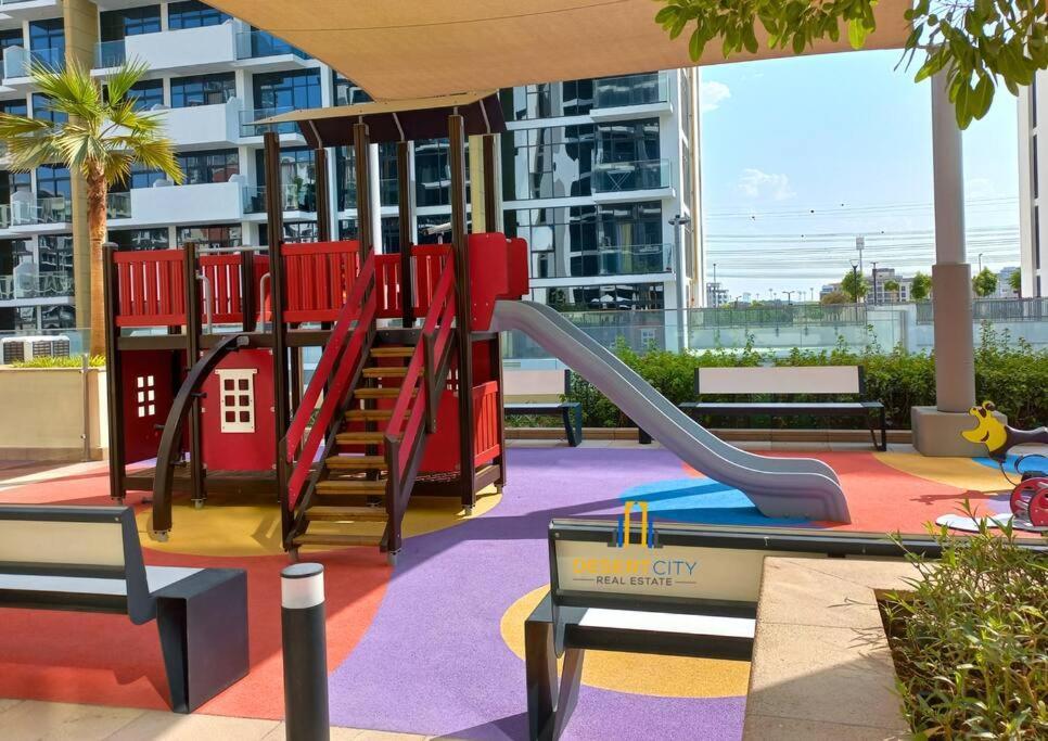 Fully Furnished One Bed In Meydan, Hosted By Desert Dubaï
